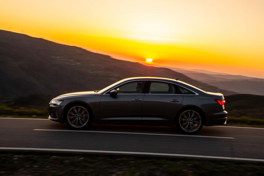  Audi A6 55 TFSI Quattro (C8) 2018 года  (WW) (фото 12 из 40)